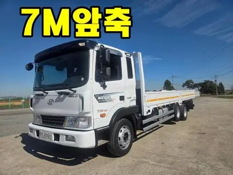 현대 메가트럭 7.5톤 카고 2017년식 사진 1
